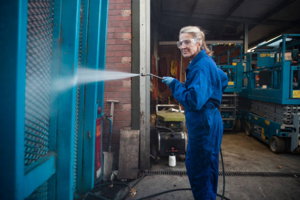 Garage Pressure Washing in Enderlin, ND